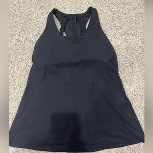 Lululemon tank, size 6. EUC